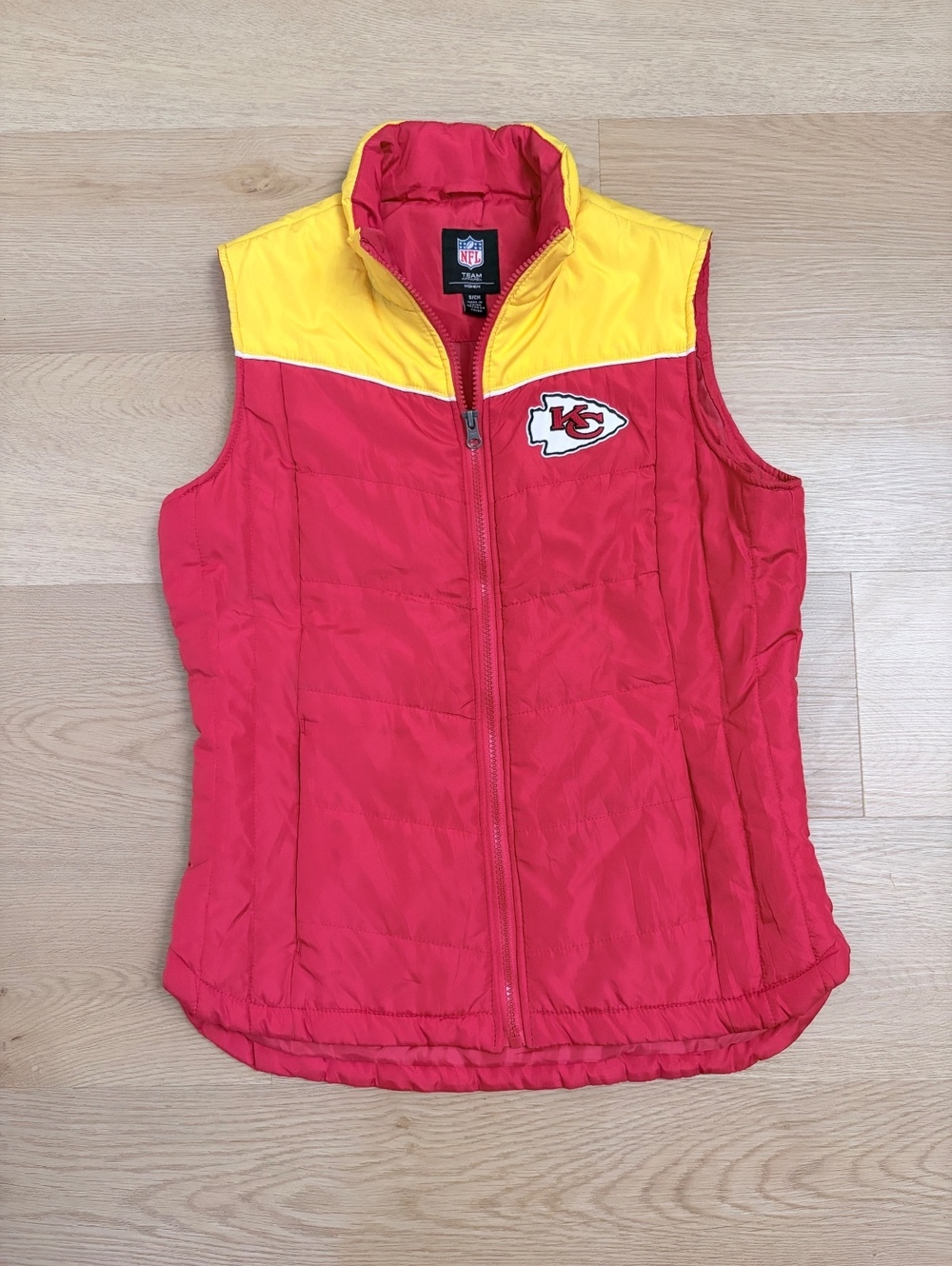 Kansas City Chiefs NFL Women’s Puffer Vest Red Yellow Size Small